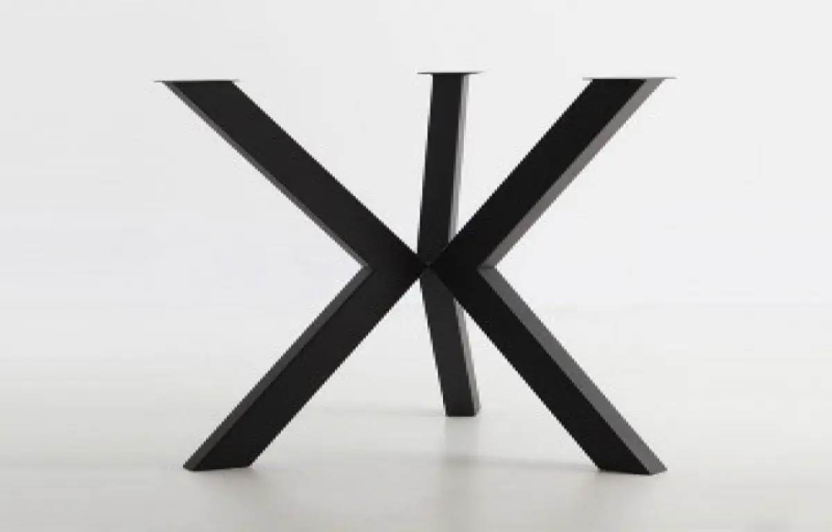 Kayu Schwarz